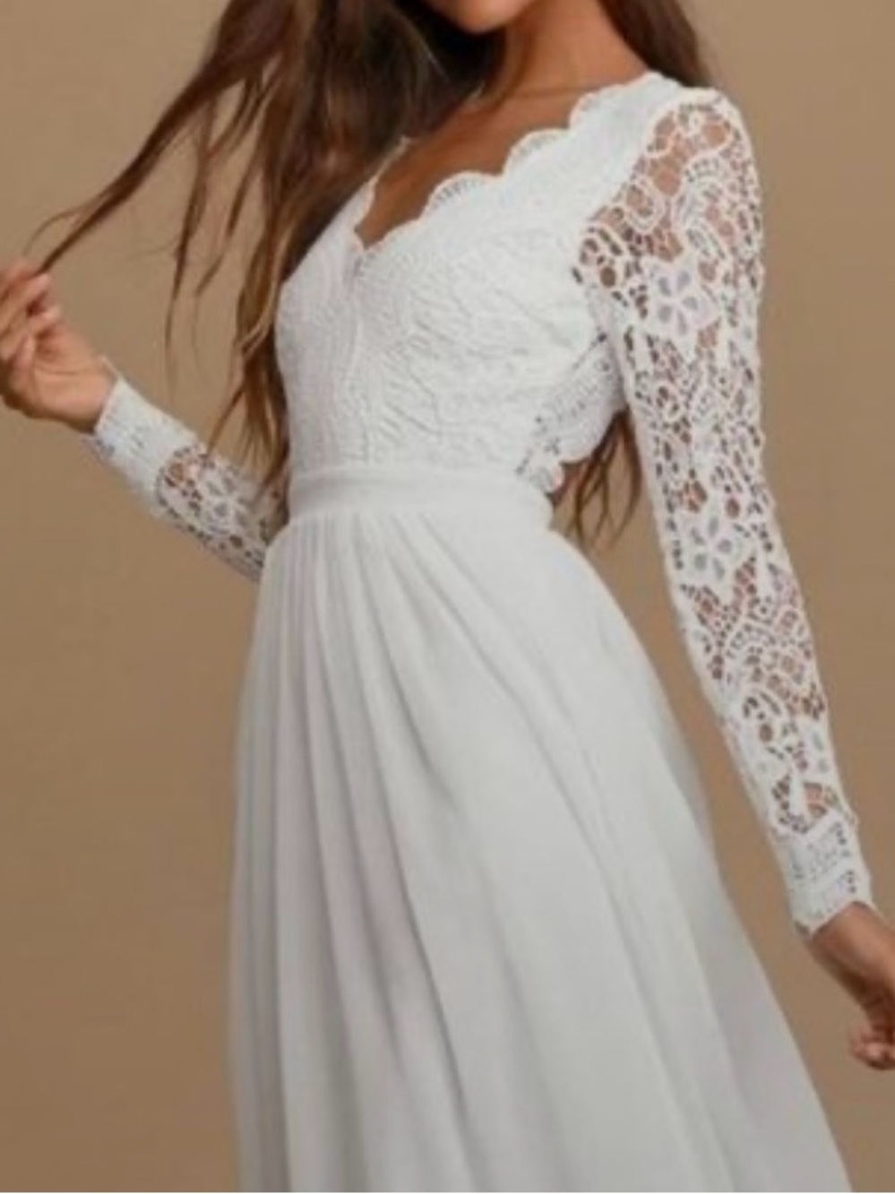 NWT- LULU’S - BEAUTIFUL WHITE LACE Backless Long Sleeve Maxi Dress